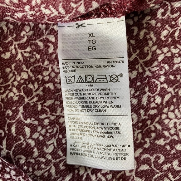 NWT Oversized Floral Print with Front Buttons Top, Size: XXL - Picture 10 of 11